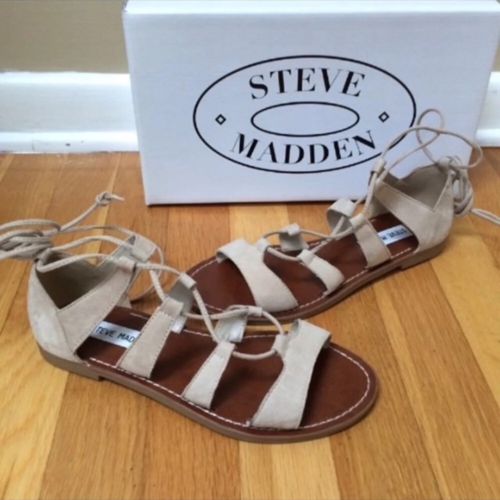 STEVE MADDEN Sandee Taupe Nubuck Leather Gladiator Lace Up Flat Sandals Size 6.5